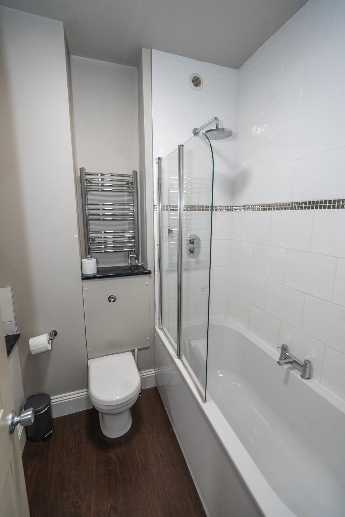 The Lazy Goose - Coffee House & Bedrooms Claypits Room photo